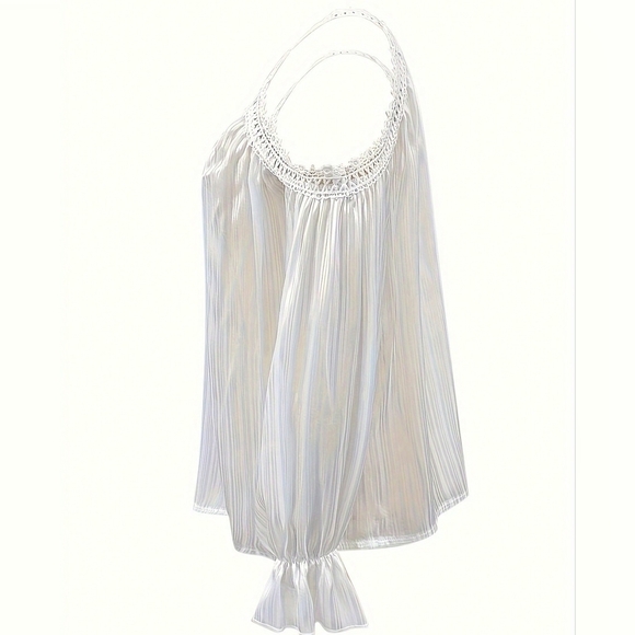 Open Shoulder Floral Trim Casual Vacation Blouse - Picture 5 of 5